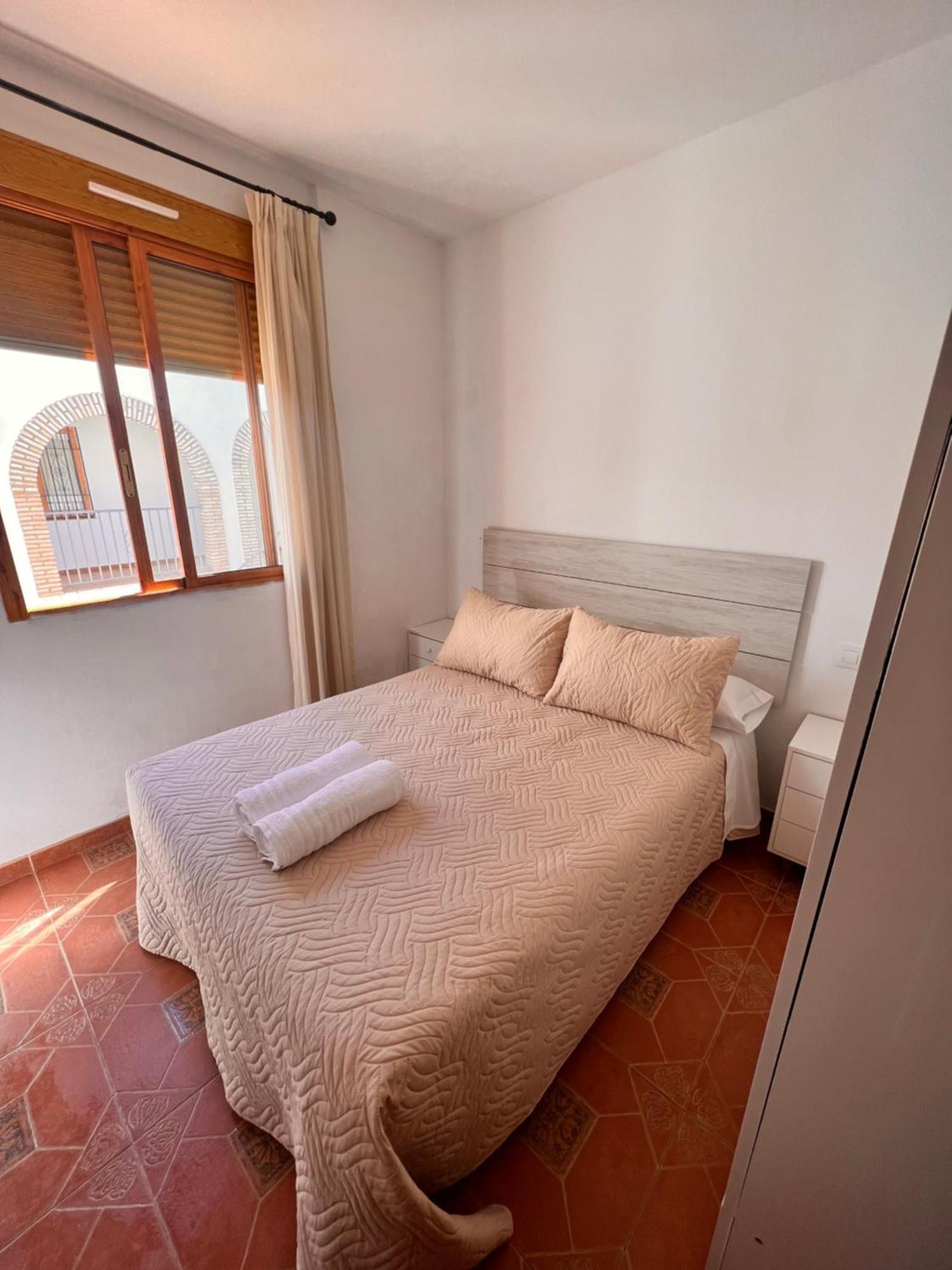 Apartamento La Muralla 2 กอร์โดบา ภายนอก รูปภาพ