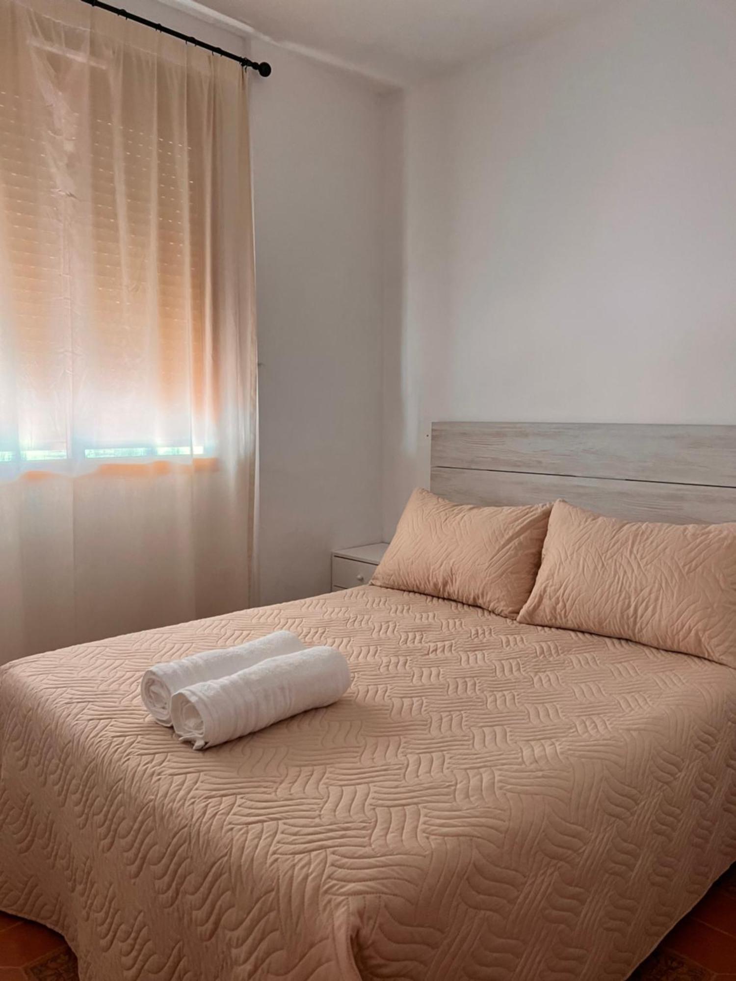 Apartamento La Muralla 2 กอร์โดบา ภายนอก รูปภาพ