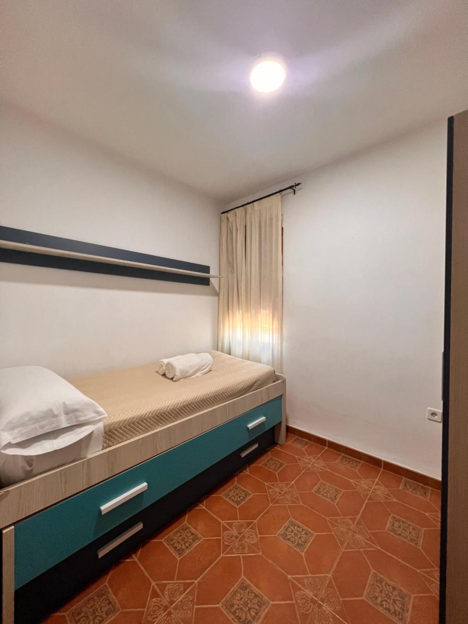 Apartamento La Muralla 2 กอร์โดบา ภายนอก รูปภาพ